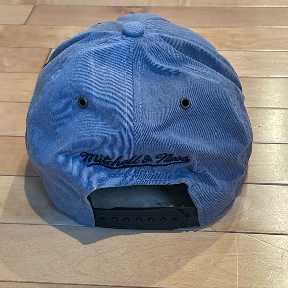 2/50🎶 Golden State Warriors Philadelphia Basketball NBA hat - Picture 3 of 4